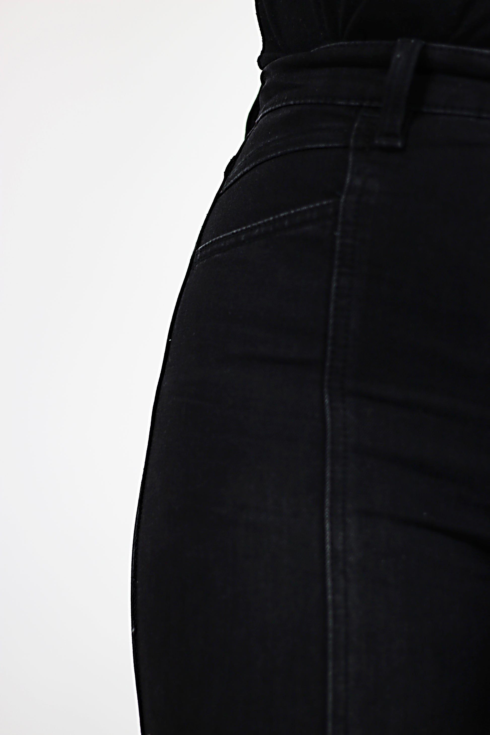 seam black jeans